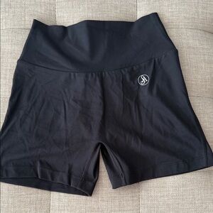 Allure the Brand Sleek Black Women's Athletic Shorts with pockets